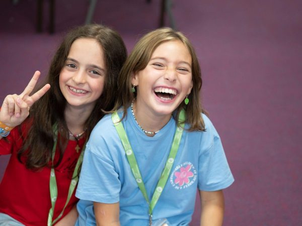 Cum stimulăm motivația intrinsecă a copiilor pentru a învăța engleză la English Kids Academy